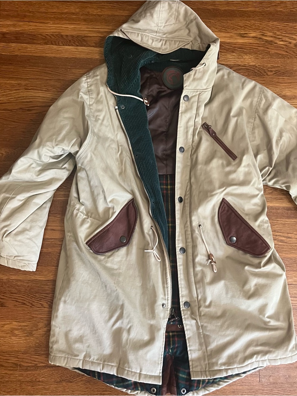Vtg Wyoming Reds parka chore barn coat leather trim L Heavy utility gorpcore
